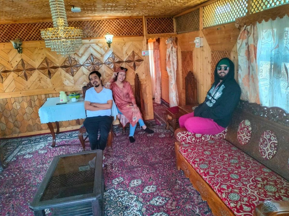 ホテル Lala Rukh Group Of Houseboats Srīnagar エクステリア 写真