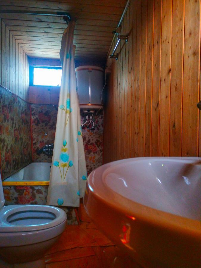 ホテル Lala Rukh Group Of Houseboats Srīnagar エクステリア 写真